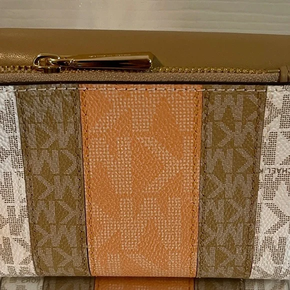 Michael Kors Tan and Peach Logo Envelope Crossbody Wallet - Picture 2 of 6